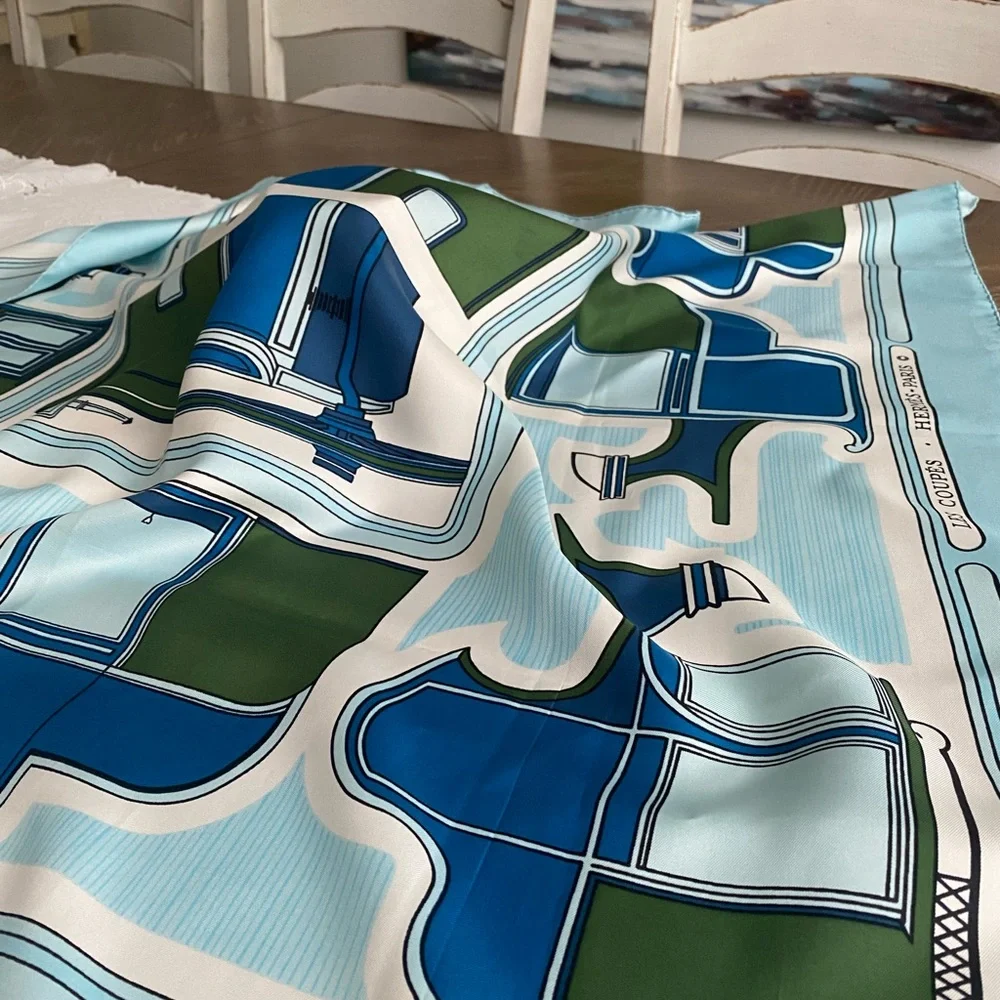 HERMES SCARF LE COUPES VINTAGE HERMES SCARF F. de la PERRIERE - Picture 6 of 14